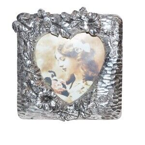 Flower floral heart shaped 5 X 5 Picture photo frame 3D Silver metal cottagecore